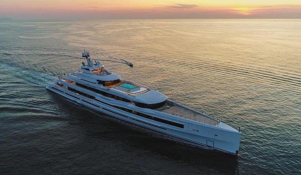 BENETTI LIEFERT FB277 M/Y "LANA" 107 METER GIGA YACHT