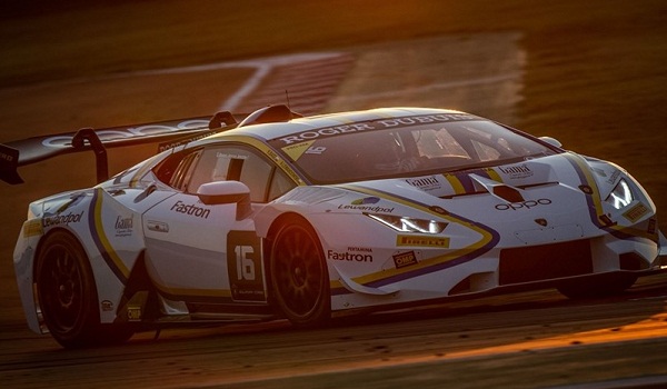 Lamborghini Super Trofeo Europe: Pavlovic e Guzman brilham sob as luzes com a vitória na Corrida 1 em Misano.