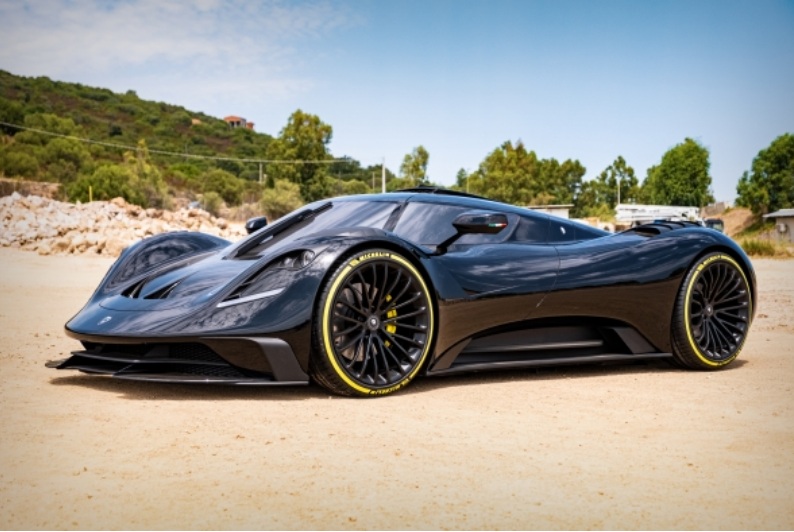 Great marques choose Salon Privé to unveil their latest models