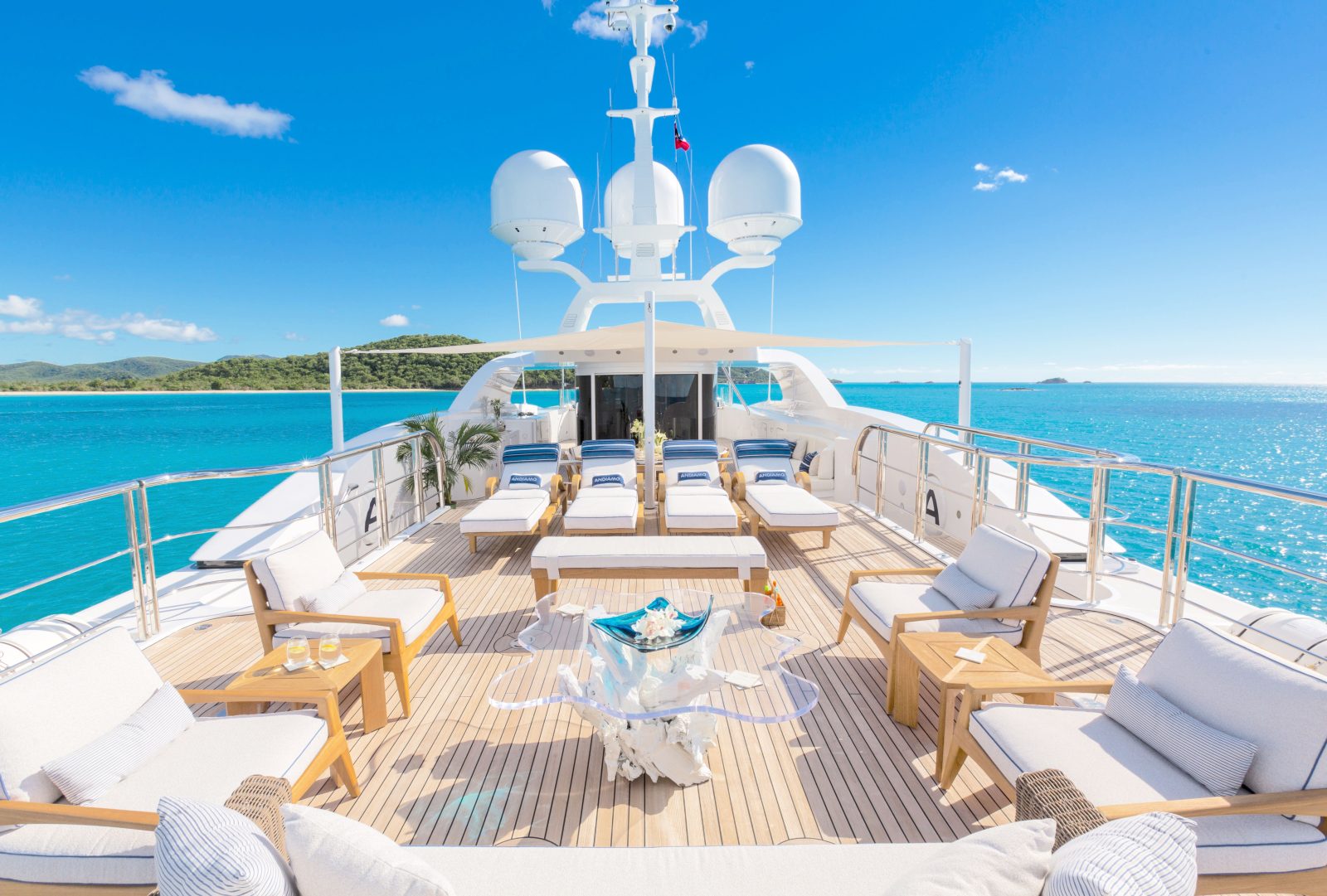Andiamo Sun Deck Lounge Space