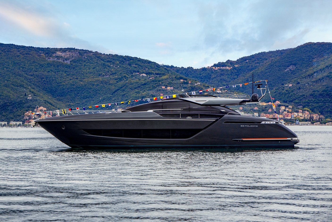 Riva 88’ Folgore: the new object of desire on the international yachting scene