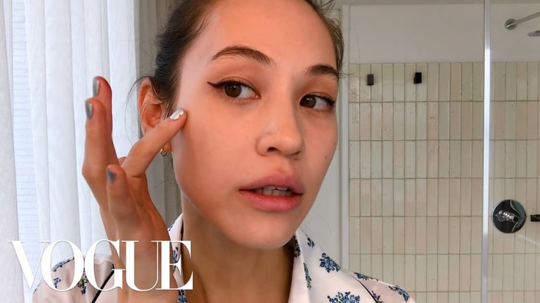 Le guide de Kiko Mizuhara pour une peau parfaite et un regard félin impeccable | Secrets de beauté | Vogue