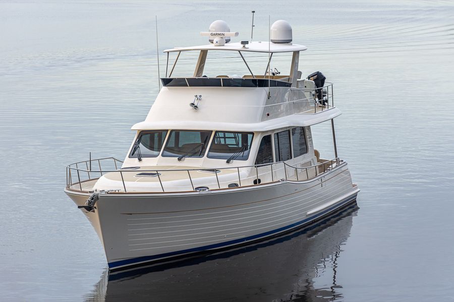 GRAND BANKS 54
