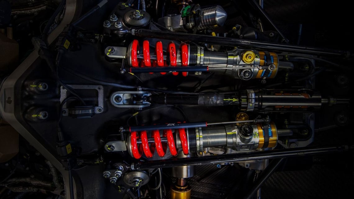 Lamborghini Essenza SCV12 - Suspensions
