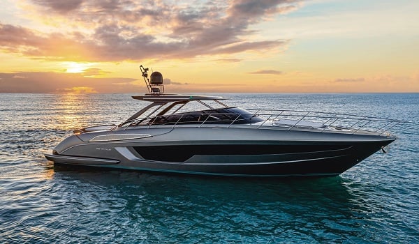 56’ RIVALE HARD TOP: THE PERFECT OPEN AND A PARADIGM OF COMFORT