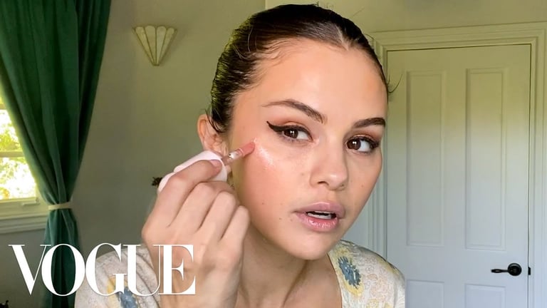 O guia de Selena Gomez para o olho de gato perfeito | Beauty Secrets | Vogue