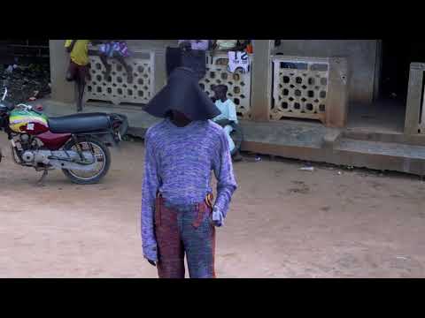 Bloke London Woman SS 2022