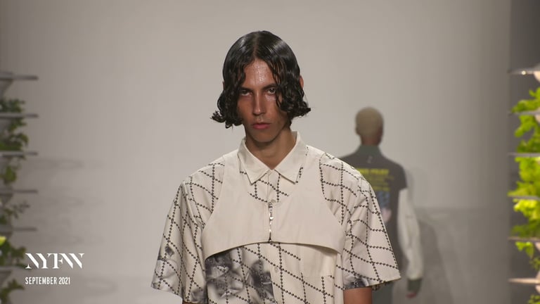POLÍTICA DE PRIVACIDADE Desfile da Coleção Primavera/Verão 2022 da NYFW