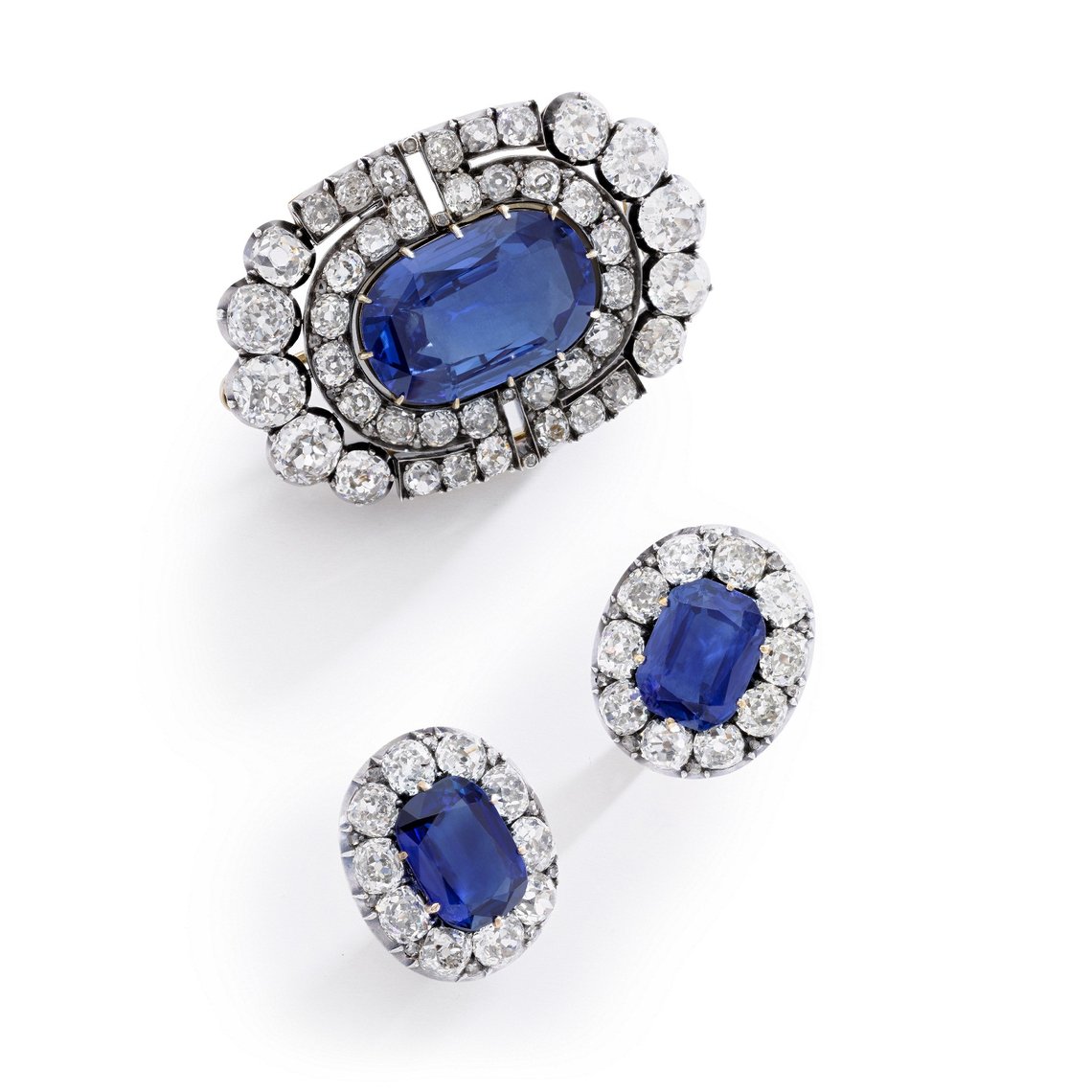 Lot 279 The Sapphires from the European Imperial family (brooch and earrings)