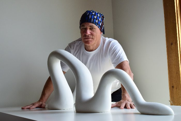 The artist Hubert Phipps (photo by Frankie Damba)