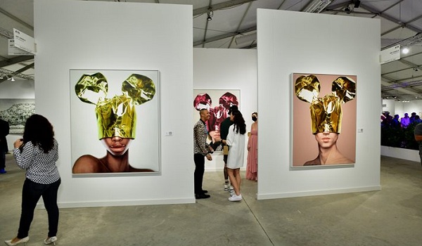 COLLECTORS DESCEND ON ART MIAMI AND CONTEXT ART MIAMI TO ACQUIRE MAJOR MODERN AND CONTEMPORARY ARTWORKS