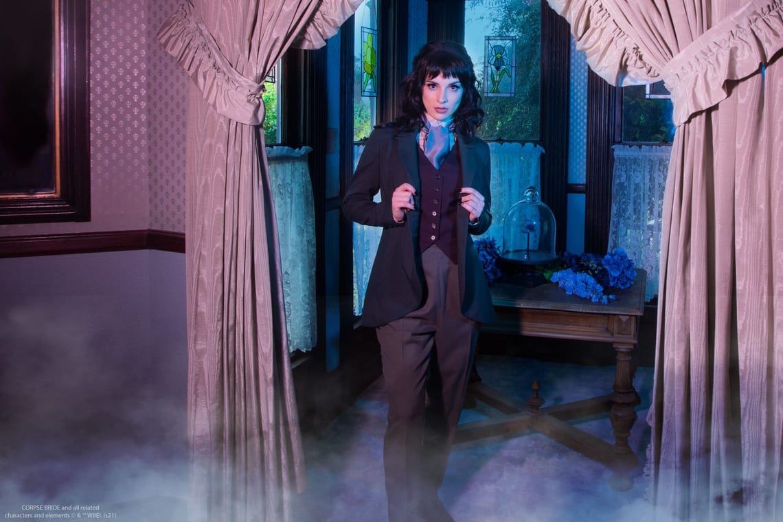 “I’m not dead!...” Inspired by Tim Burton’s CORPSE BRIDE™. For those classic romantic heroines out there who prefer a pair of trousers to a dress or skirt. Fashioned after the pants that Victor wears, these high-waisted pants feature pockets and are colored in a dusty olive with spruce green pinstripes. Coordinates effortlessly with the other Victor pieces in this collection. 