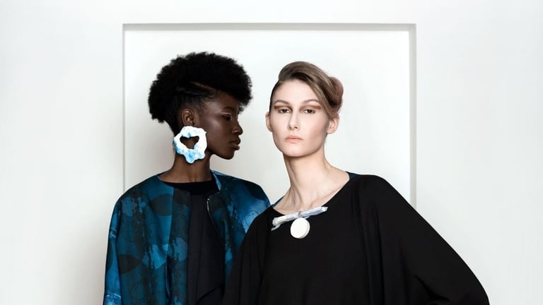 Présentation MOSSI AH22 à la Fashion Week de Paris