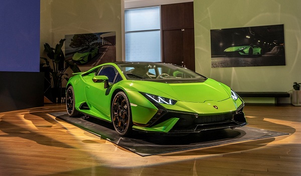 Automobili Lamborghini Debuts Huracán Tecnica During New York International Auto Show Week