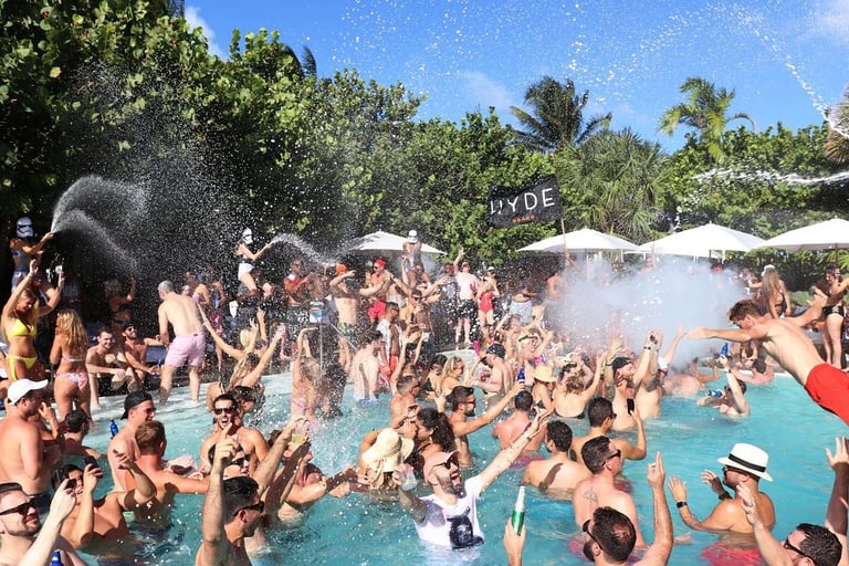 SLS South Beach & SLS Brickell Celebrate Miami’s Inaugural F1 Race Week With Extravagant Room Packages