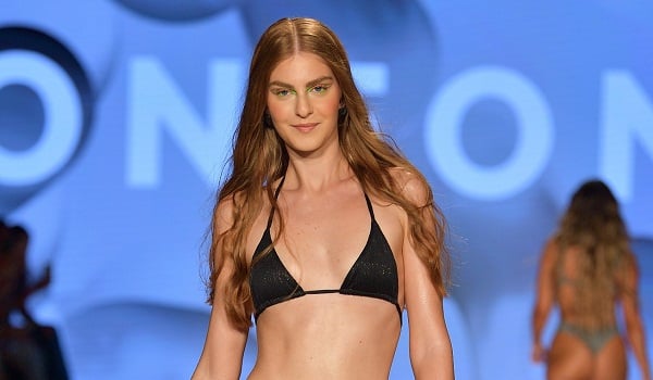 ONEONE Fashion Show