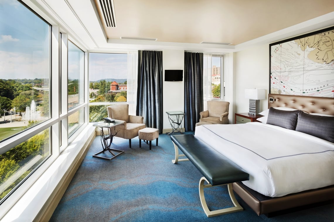 vPanoramic Suite bedroom