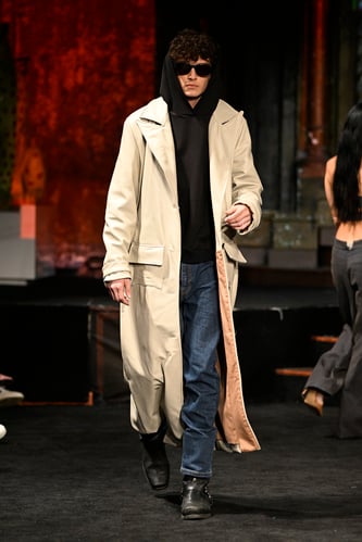 Tell The Truth At New York Fashion Week Powered By Art Hearts Fashion September 2022