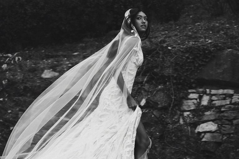 Grace Loves Lace lancia la nuova collezione 2022/2023 "Memoirs of Her"‘