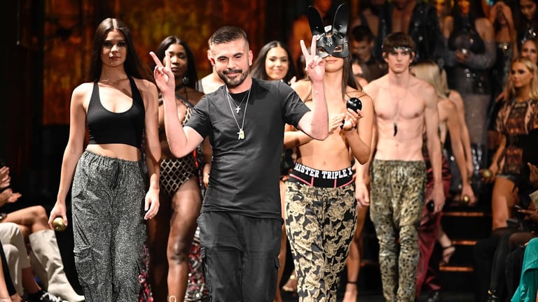 MISTER TRIPLE X + DR. MARTENS NYFW 2022 Spettacolo completo (4K)