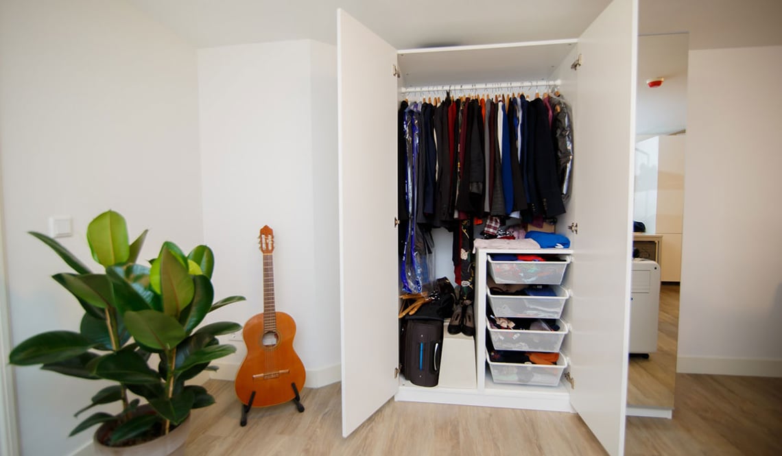 How to Build a Classy and Professional Wardrobe