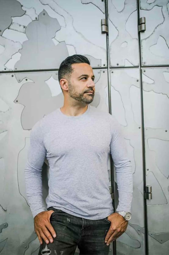 Sam Allan & Sarah De Warren Team Up For Emotive Single ‘Secrets Of Your Heart’