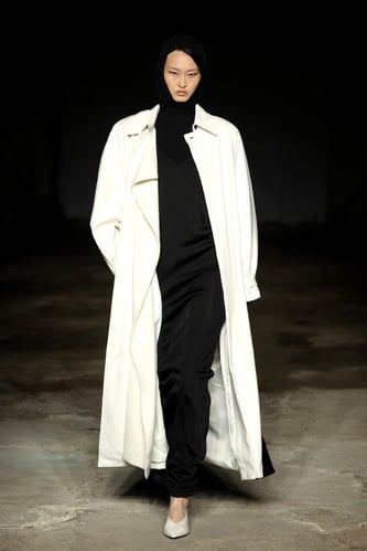 MILAN, ITALY - FEBRUARY 23: A model walks the runway at the Anteprima fashion show during the Milan Fashion Week Womenswear Fall/Winter 2023/2024 on February 23, 2023 in Milan, Italy. (Photo by Daniele Venturelli/Getty Images for Anteprima)