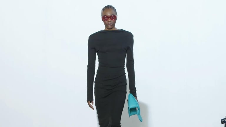 Maitrepierre e Didu sfilano alla Settimana della Moda di Parigi 2023