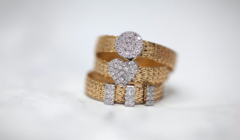 Custom jewelry: Trendy Fashion of customized jewelry 2023