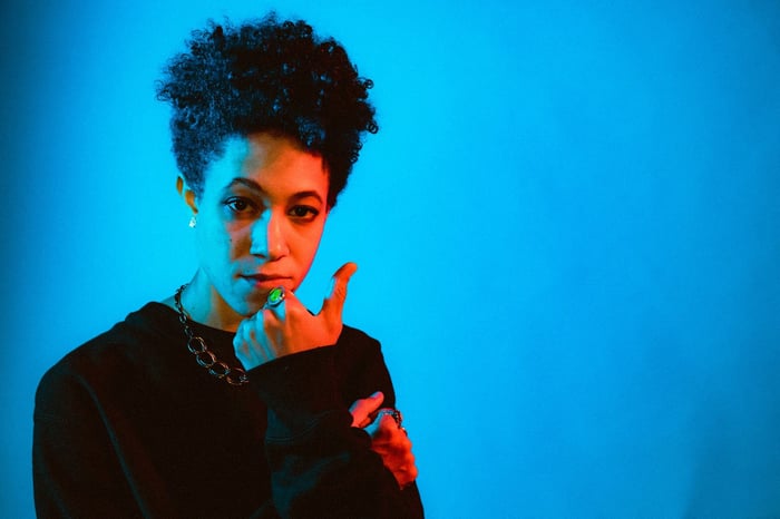 OLAN & QRTR team up on new Foreign Family Collective single