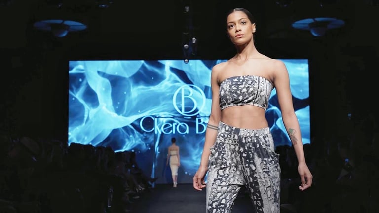 Okera Banks alla Los Angeles Fashion Week organizzata da Art Hearts Fashion 2023
