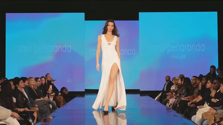 RAUL PENARANDA auf der New York Fashion Week 2023, präsentiert von Art Hearts Fashion