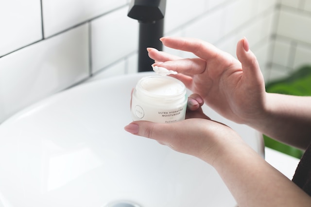 4 productos de belleza juvenil para combatir los signos del envejecimiento