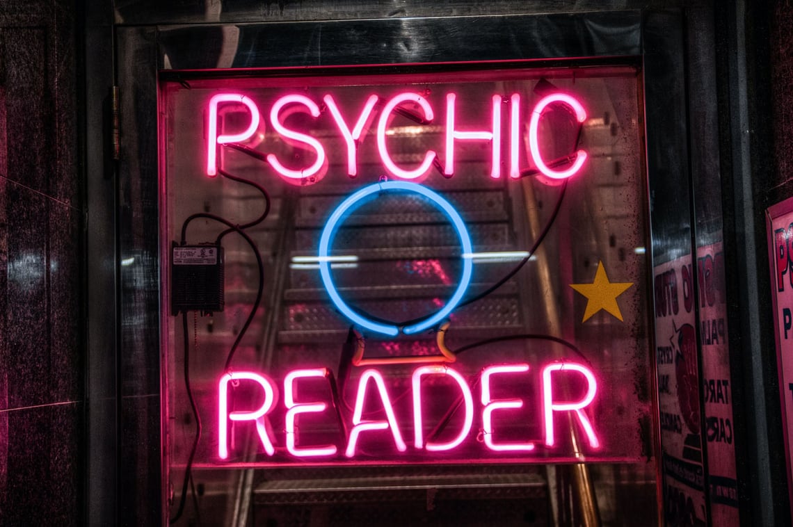 6 Advantages of Getting A Psychic Reading Online