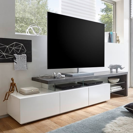 Migliora l'arredamento della tua casa: una guida completa per scegliere il mobile TV perfetto