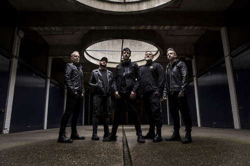 La band Platinum Electronic Rock Pendulum e BFMV svelano la rielaborazione di Matt Tuck del singolo esplosivo Halo - Disponibile ora