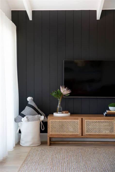 Transforming Spaces with Exquisite Wallpaper and Wall Murals