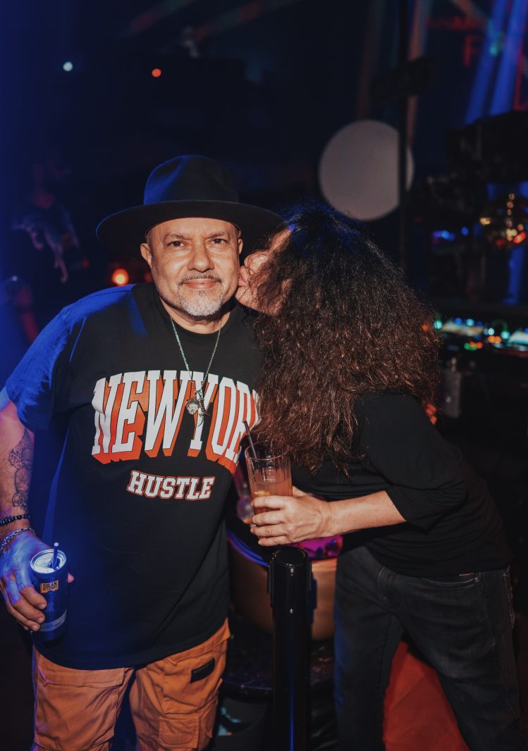 NICOLE MOUDABER REMIXA 'FEEL SO RIGHT' DE LOUIE VEGA CON HONEY DIJON