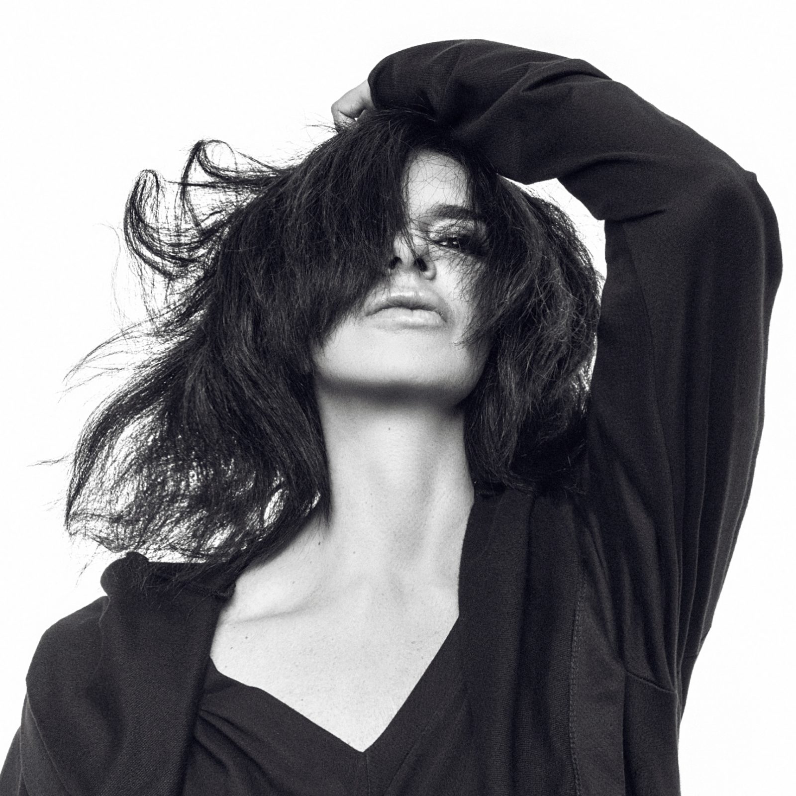 NICOLE MOUDABER REMIXA 'FEEL SO RIGHT' DE LOUIE VEGA CON HONEY DIJON