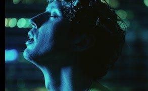 ट्रॉय सिवान ने अपना नया सिंगल "गॉट मी स्टार्टेड" रिलीज़ किया।“ 