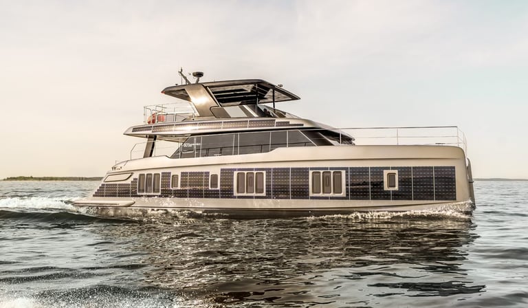 Fernando Alonso's First Ride on the Electric 60 Sunreef Power Eco-2