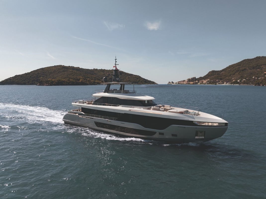 L'Azimut Grande 36M reçoit les plus grands honneurs au salon nautique international de Fort Lauderdale