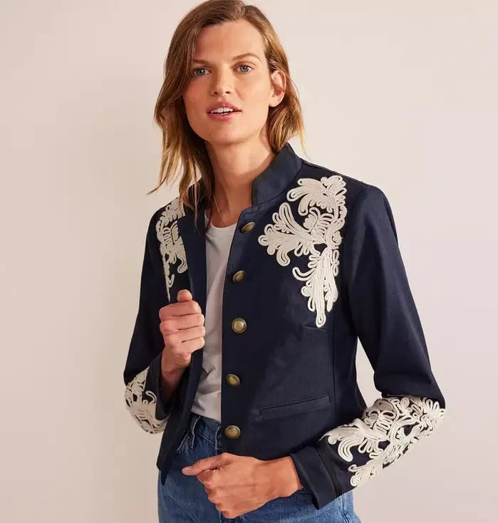 Discover the Top 20 Lightweight Jackets for Women to Elevate Your Fall Look