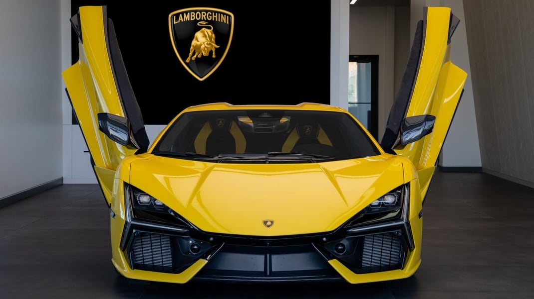 Lamborghini showroom in Naples, Florida 1