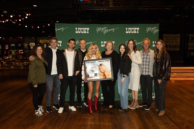 Megan Moroney Brings Charm To Nashville’s Brooklyn Bowl For Her Sold-Out The Lucky Tour