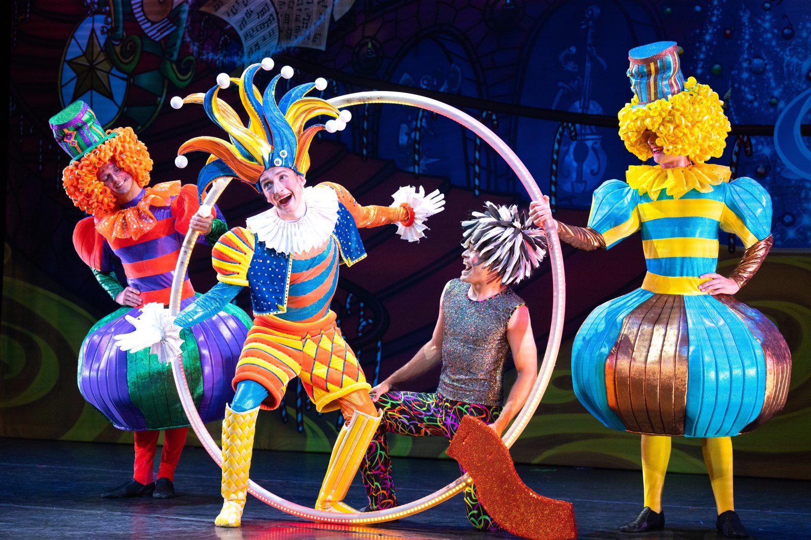 POMP, SNOW & CIRQUEumstance