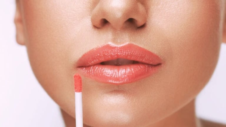 Best Lip Glosses to Keep You hydrating and plumping