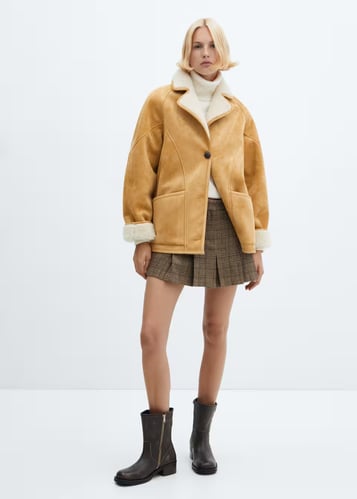 Double-sided coat with buttons