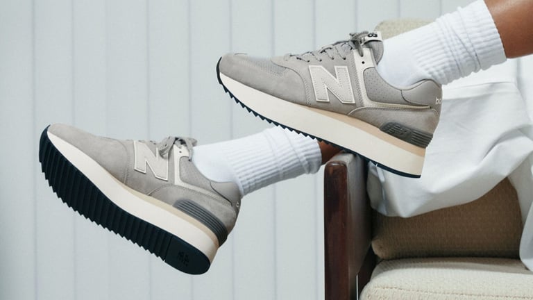 Tênis New Balance femininos, modernos e confortáveis, em promoção este ano.