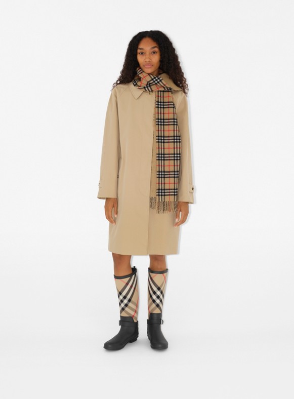 Creative Ways to Tie Your Burberry Scarf for a Chic Look
